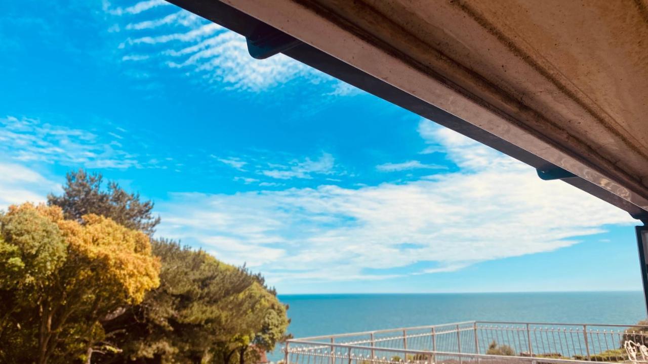 Family Marine Apartment With Sea View ดอว์ลิช ภายนอก รูปภาพ